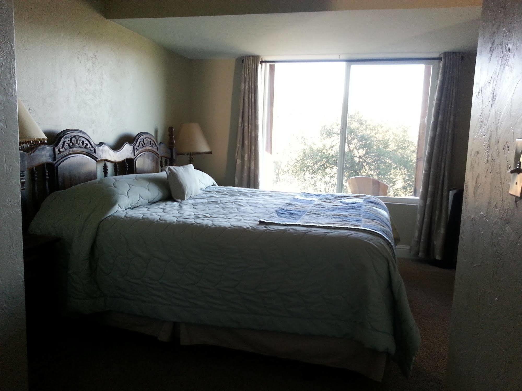 Yosemite Sierra View Bed & Breakfast Oakhurst Eksteriør billede